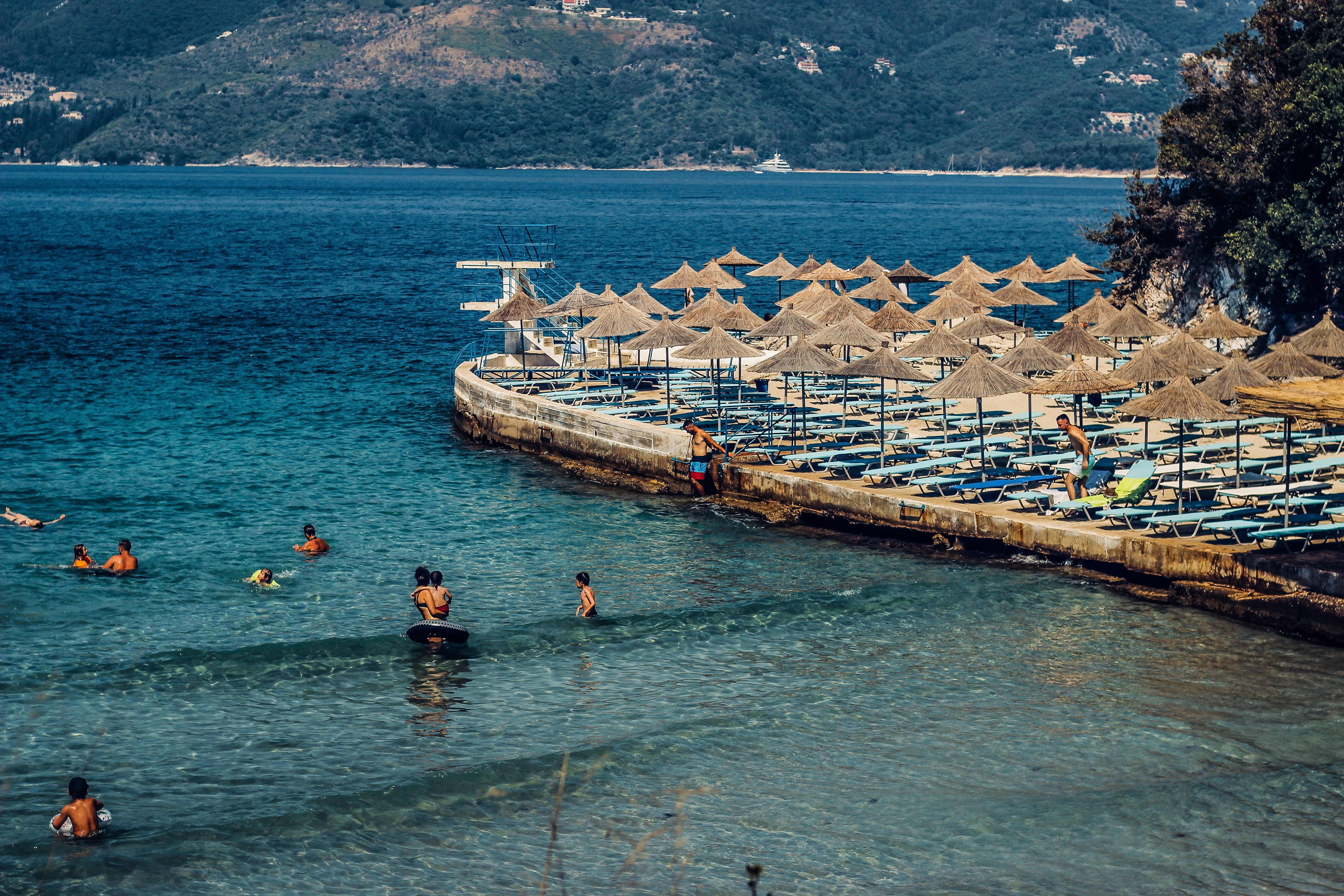 elion-jashari-kLhFBAc9EI8-unsplash